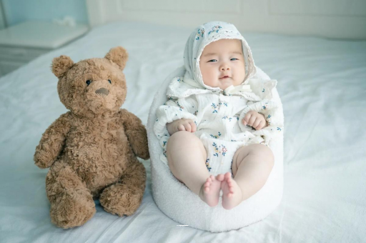 嘉兴宝宝吃不饱母乳的症状